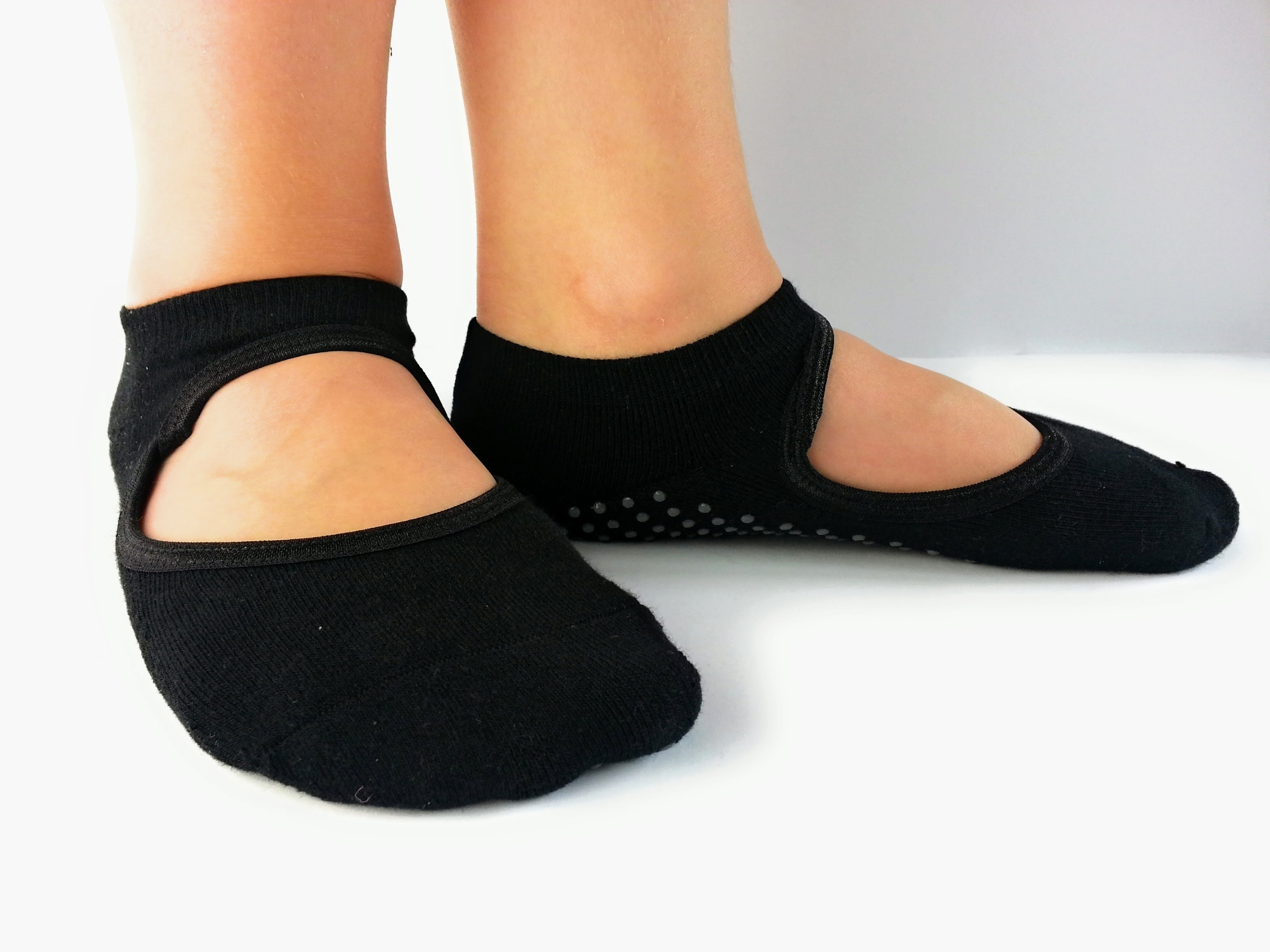 WeWee Yoga Socken mit Komfortzone und anti-rutsch